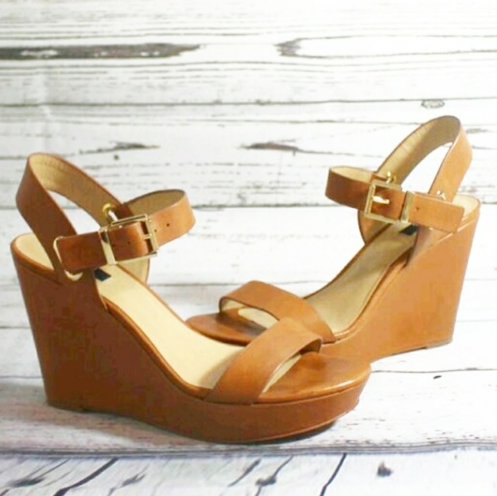 Blue by Sak's Fifth Avenue Tan Wedge Sandals 9.5